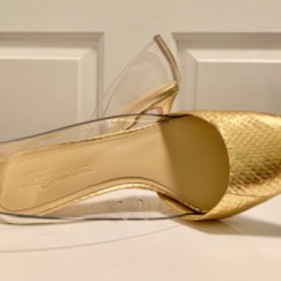 Shoes - Picture 5 of 5